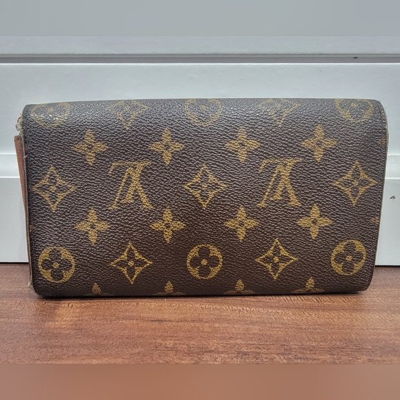 Louis Vuitton Monogram Sarah Wallet Authentic Brown - Picture 3 of 11